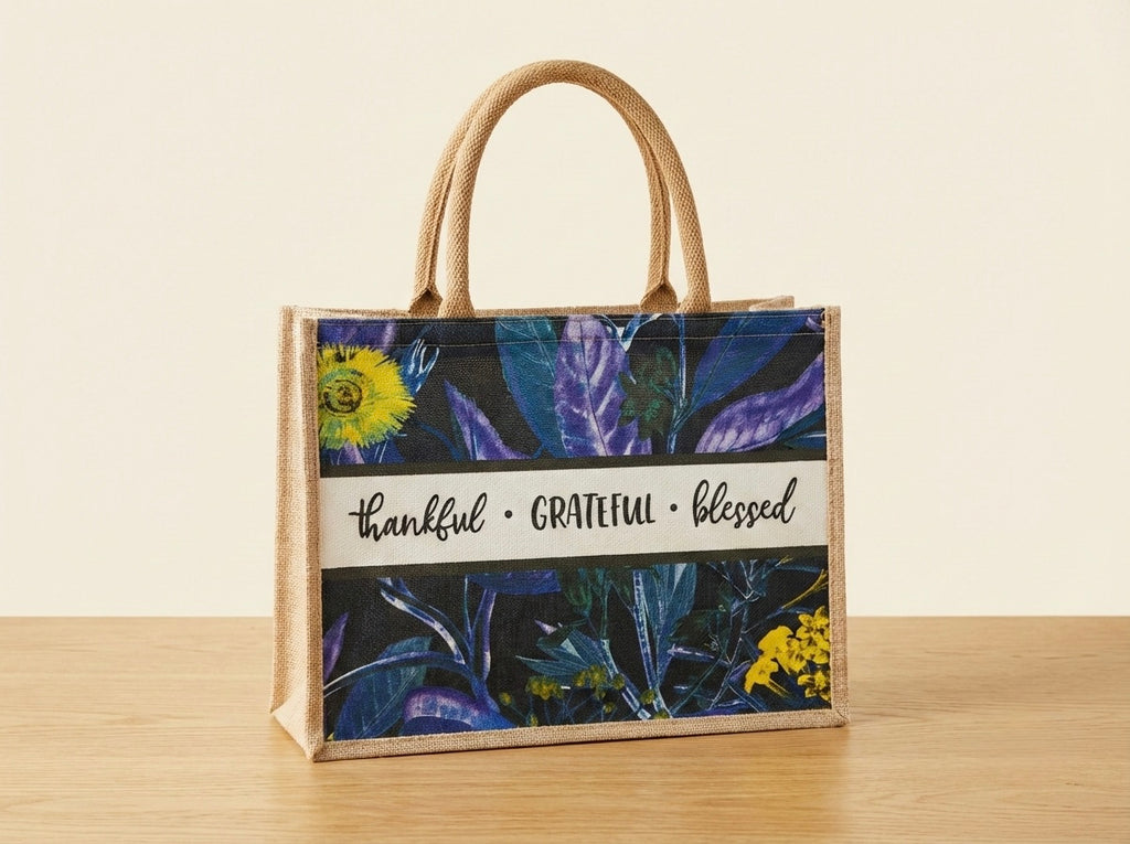 Hermoso bolso con Zipper
Thankful •Grateful •Blessed
