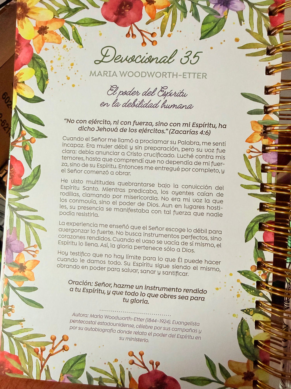 100 Devocionales de "Mujer a Mujer" (con ilustraciones para colorear)