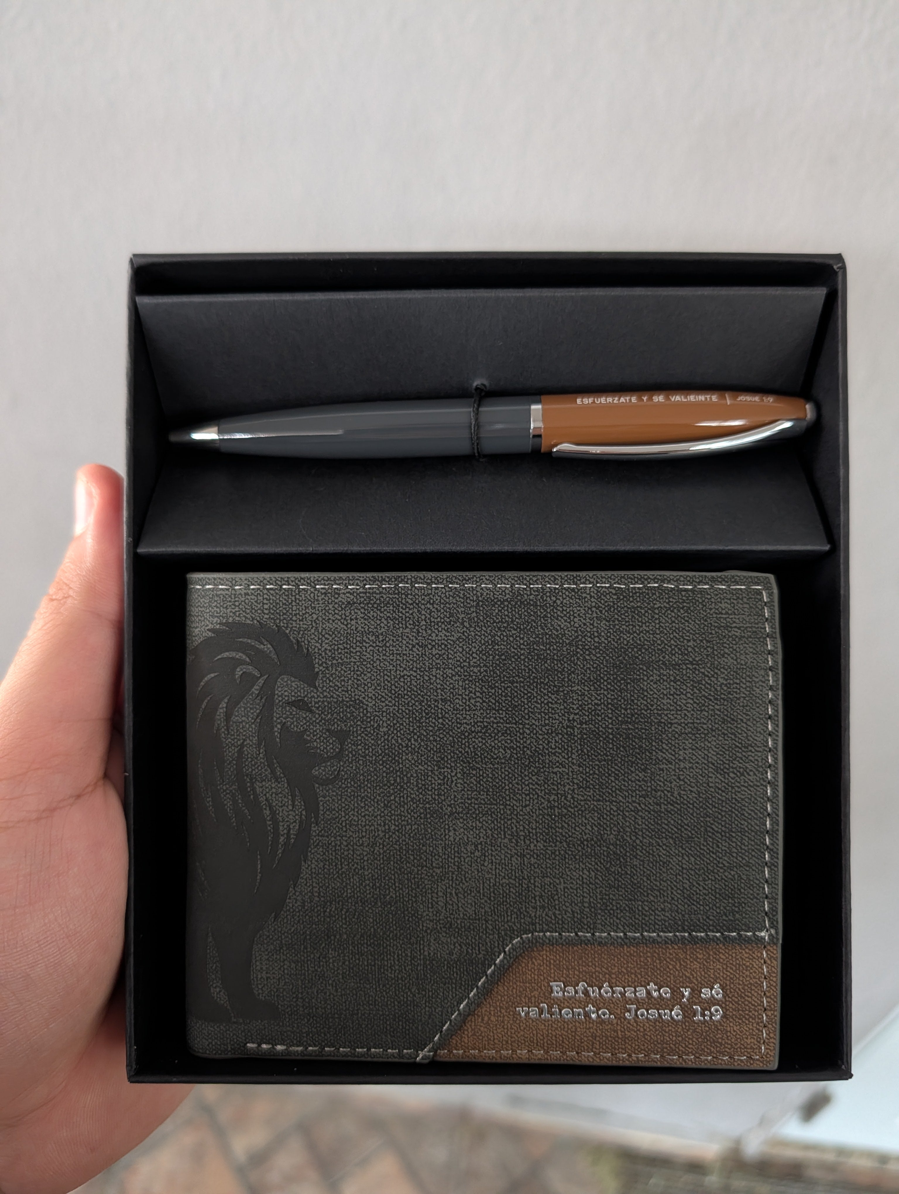 Set de Billetera y Bolígrafo Cristiano - Diseños de Fe